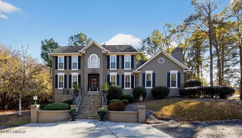 1183 Saint Andrews Dr, Macon, GA 31210