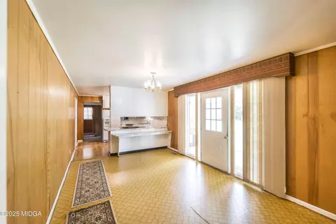 101 Spring St, Warner Robins, GA 31088 photo 11