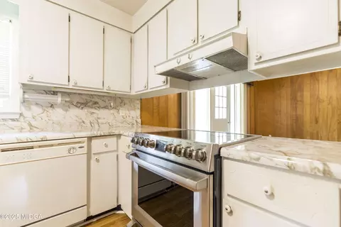 101 Spring St, Warner Robins, GA 31088 photo 8