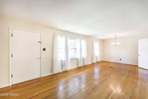 101 Spring St, Warner Robins, GA 31088 photo 5