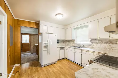 101 Spring St, Warner Robins, GA 31088 photo 7