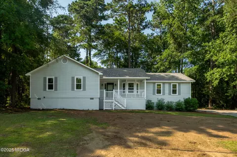 1244 Chisholm Trl, Macon, GA 31220