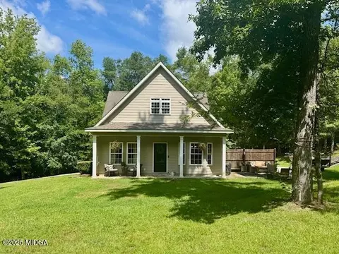 264 Ridge Crest Dr, Macon, GA 31210
