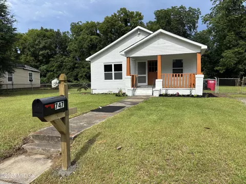 747 Bowman St, Macon, GA 31217