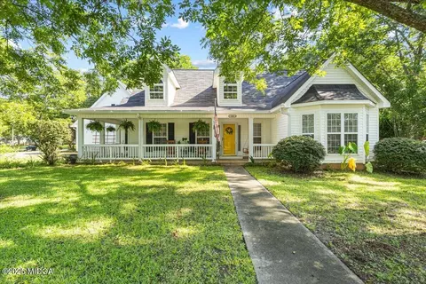101 Pond Dr, Kathleen, GA 31047
