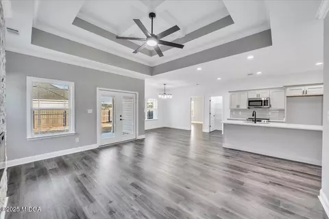 100 Early Dr, Byron, GA 31008 photo 10