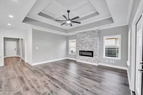 100 Early Dr, Byron, GA 31008 photo 8