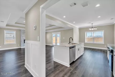 Entry Way - 103 Early Dr, Byron, GA 31008 photo 4 of 5