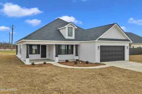 Exterior - 103 Early Dr, Byron, GA 31008 photo 3 of 8