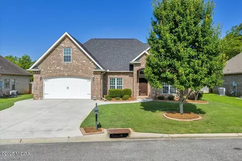 304 Norfolk Cir, Warner Robins, GA 31088