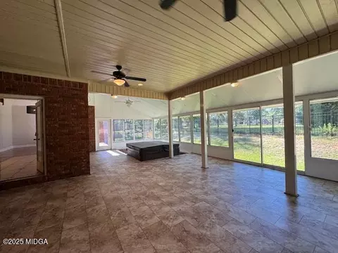 Exterior - 110 Hampton Pointe Pointe, Warner Robins, GA 31088 photo 2 of 4