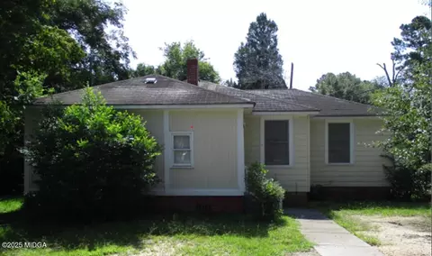 1296 Burton Ave, Macon, GA 31204