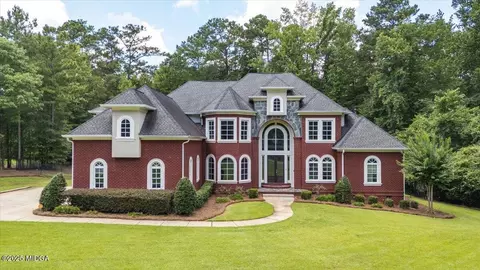 110 Aston Hall, Macon, GA 31210