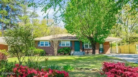 2379 Willis Ct, Macon, GA 31217