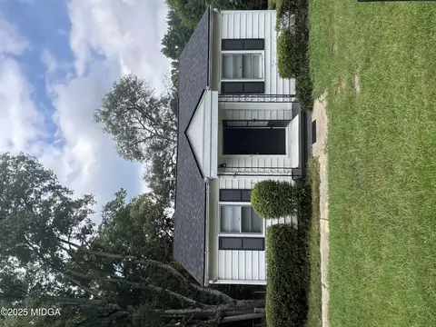 1325 Triple Hill Dr, Macon, GA 31206