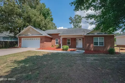 303 Vanessa Dr, Centerville, GA 31028