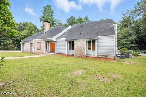 7290 Columbus Rd, Lizella, GA 31052