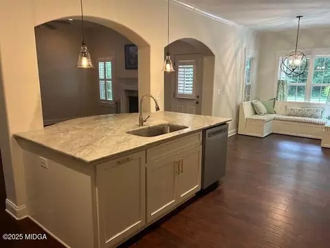 Kitchen - 130 Laurel Rdg, Forsyth, GA 31029 photo 4 of 4