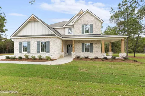 304 Air View Dr #3, Warner Robins, GA 31088