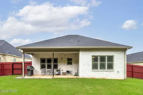 519 Barbara Ct, Forsyth, GA 31029 photo 4