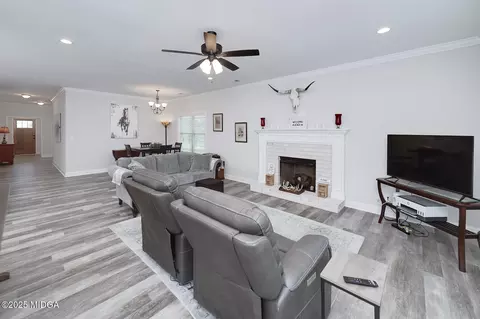 519 Barbara Ct, Forsyth, GA 31029 photo 22