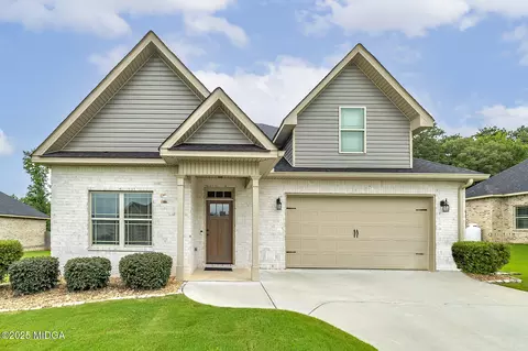 519 Barbara Ct, Forsyth, GA 31029