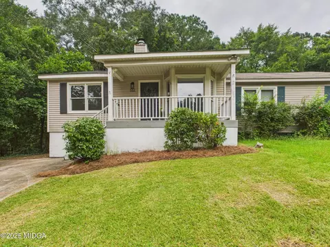 512 Steeplechase Rd, Macon, GA 31204