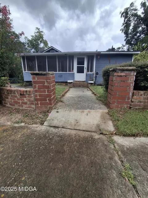 1151 Boone St, Macon, GA 31217