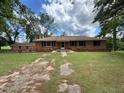4912 Old Gordon Rd, Dry Branch, GA 31020