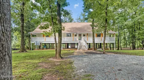 615 Old River Rd, Juliette, GA 31046