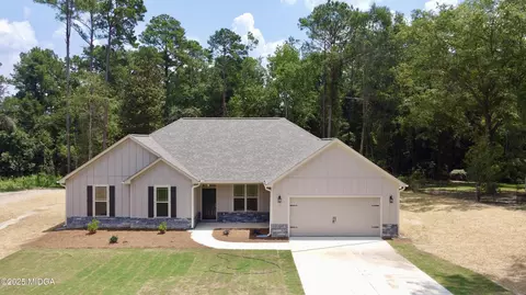 144 Country World Dr, Macon, GA 31211
