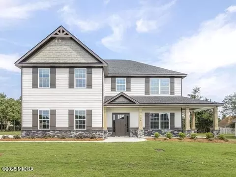 426 Belle Notte Cir #17A, Warner Robins, GA 31088