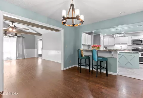 Dining - 316 Arena Rd, Perry, GA 31069 photo 3 of 3