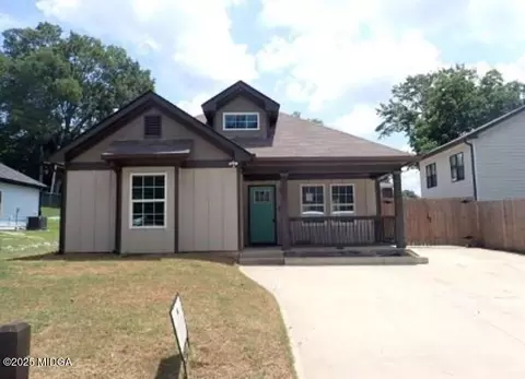 403 N Gilmer St, Cartersville, GA 30120