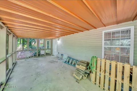 Exterior - 536 Sam Brown Blvd, Commerce, GA 30529 photo 11 of 14