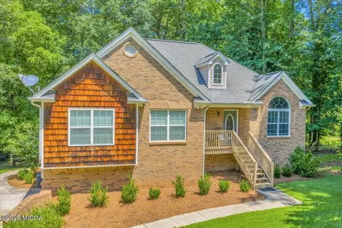Exterior - 536 Sam Brown Blvd, Commerce, GA 30529 photo 2 of 14