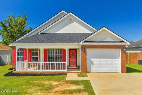 118 Larkspur Ln, Bonaire, GA 31005