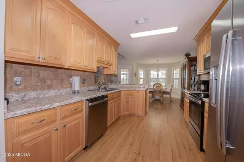 Kitchen - 112 Nantucket, Centerville, GA 31028 photo 5 of 5