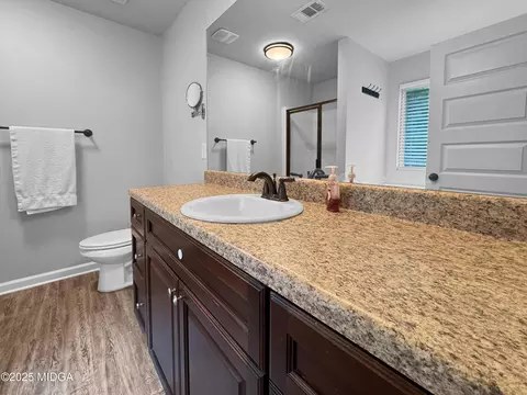 Bath - 837 Weldon Rd, Forsyth, GA 31029 photo 3 of 4