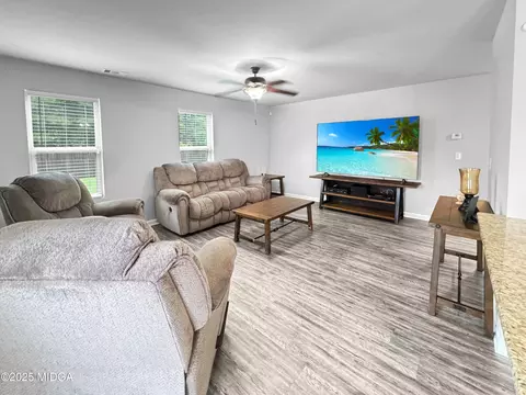 Living - 837 Weldon Rd, Forsyth, GA 31029 photo 1 of 1
