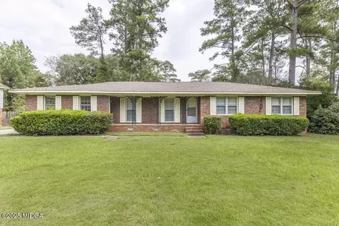 2231 Silver Pines Dr, Macon, GA 31206