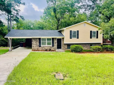935 Mccall Rd, Macon, GA 31217