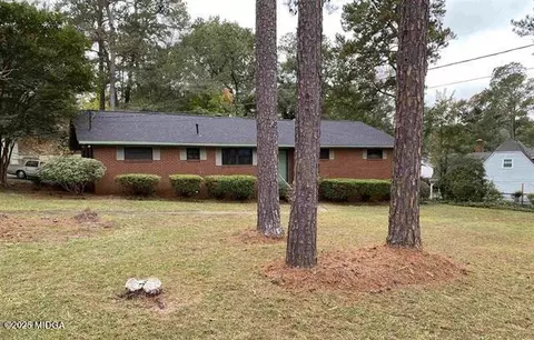 105 Pine Crest Dr, Byron, GA 31008