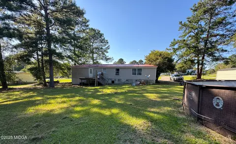 135 Parker Dr, Macon, GA 31217 photo 4