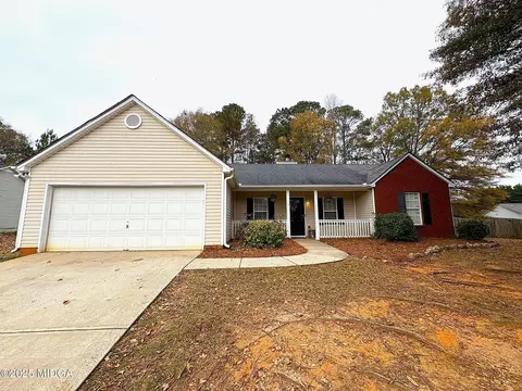 623 Oakwood Ln, Monroe, GA 30655