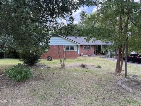 2819 Northwoods Dr N, Macon, GA 31204