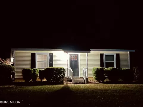 102 Morningside Dr, Jeffersonville, GA 31044