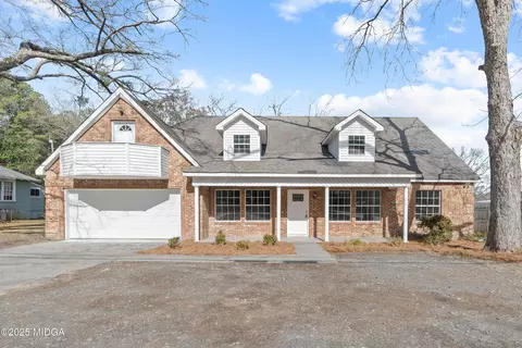 7513 Columbus Rd, Lizella, GA 31052