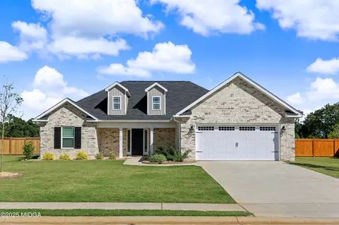 219 Overton Dr, Perry, GA 31069