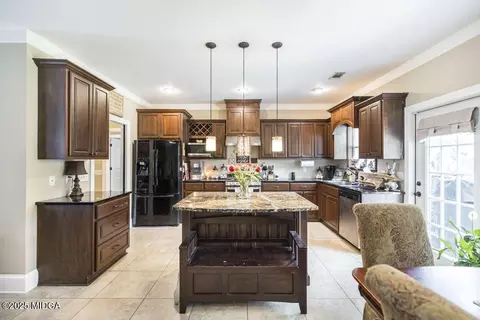 Kitchen - 3091 Gray Hwy, Gray, GA 31032 photo 1 of 3